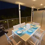 V Luxury 3 Toroni