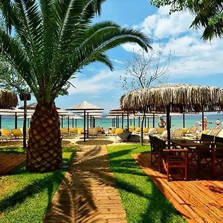 V Luxury 3 Apartment Toroni