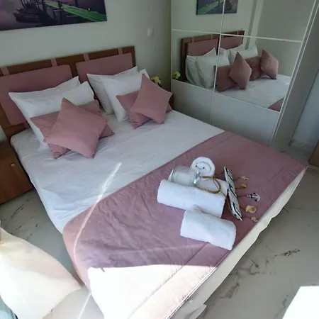 Apartman V Luxury 3 Toróni