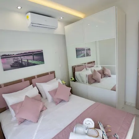 Apartman V Luxury 3 Toróni