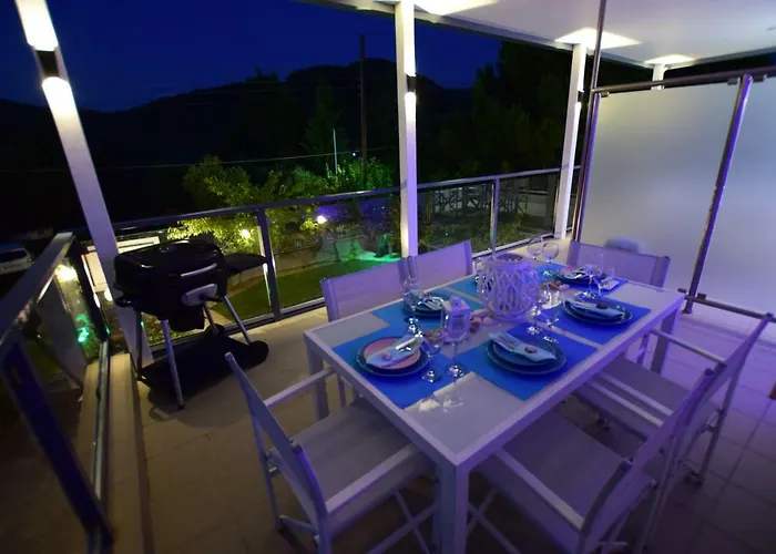 V Luxury 3 Lejlighed